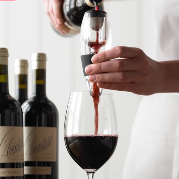 NEW Vinturi Wine Aerator with stand and cleaning kit. - Picture 1 of 5